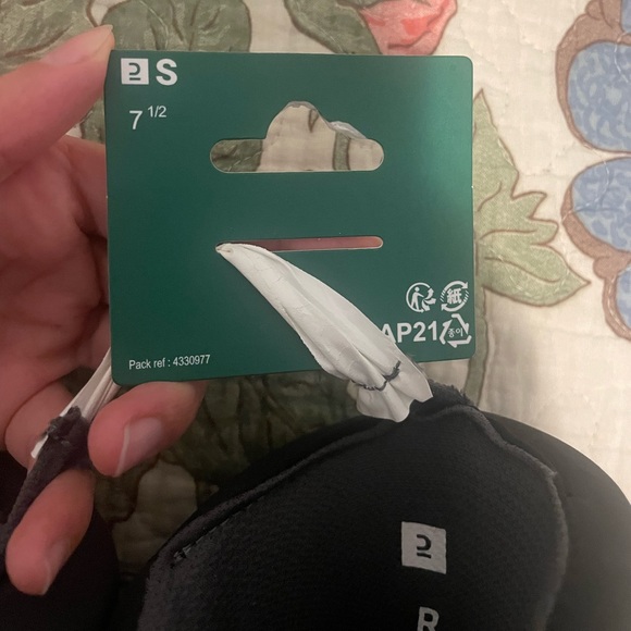 Shin Guards (NWT) - Picture 3 of 3